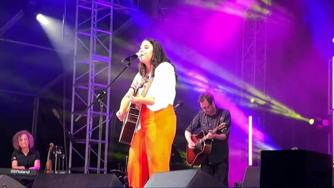 Gamilaraay woman Loren Ryan wins 2023 Star Maker title at Tamworth Country Music Festival