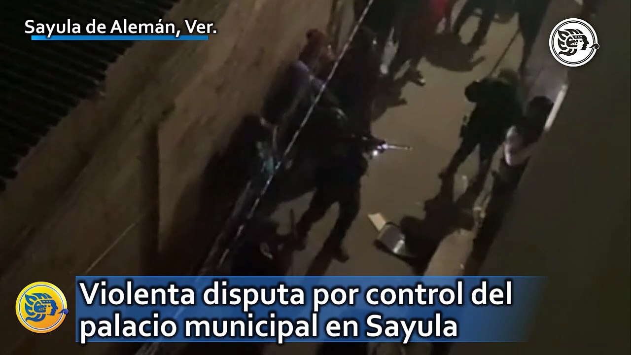 Violenta disputa por control del palacio municipal en Sayula