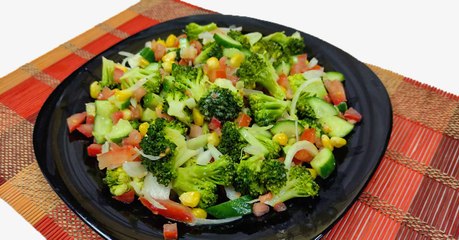 طريقة عمل سلطة البروكلي