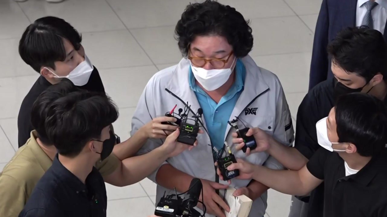 [뉴스라이브] 김성태 쌍방울그룹 전 회장 송환...주요 혐의와 쟁점은? / YTN