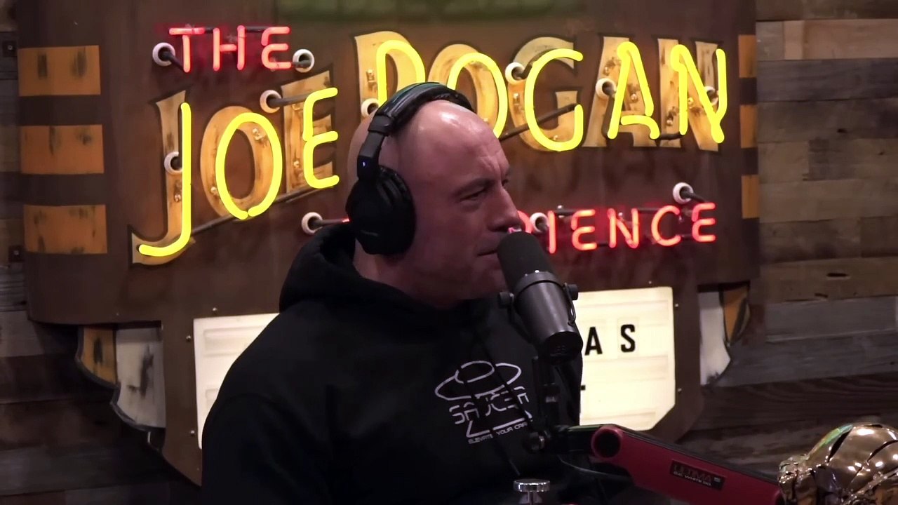 Joe Rogan- Matt McCusker's Life Before Comedy & Podcasting - Held at Gunpoint Twice-!