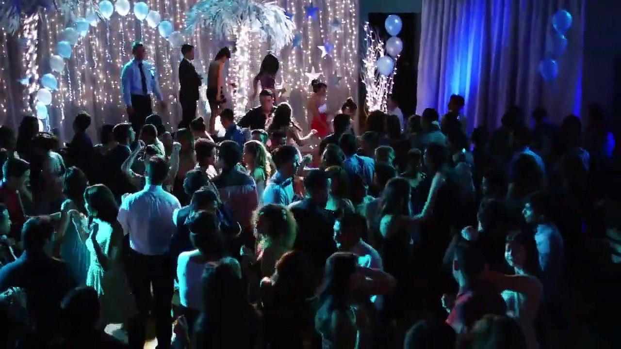 East Los High - Se2 - Ep04 - The Queen of Ugly and the King of Fools HD Watch