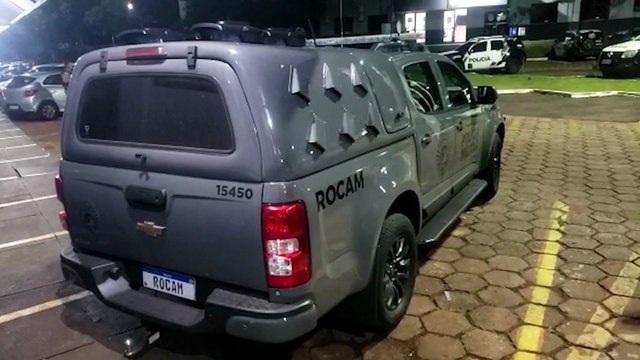 Rocam encontra drogas, arma e munições em apartamento de suspeito de tráfico no Santo Inácio