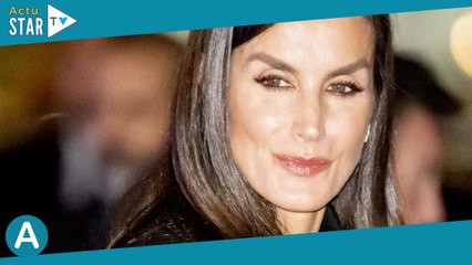 Letizia d'Espagne réconciliée et tactile avec sa "pire ennemie" Marie-Chantal, la reine à Athènes