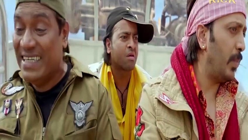 Total Dhamaal movies johnny Lever helicopter comidy p2
