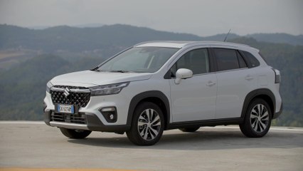 The new Suzuki S-Cross Hybrid Exterior Design