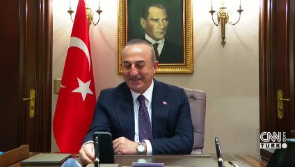 Bakan Çavuşoğlu, mağdur Türk öğrenci Solmaz ile görüştü