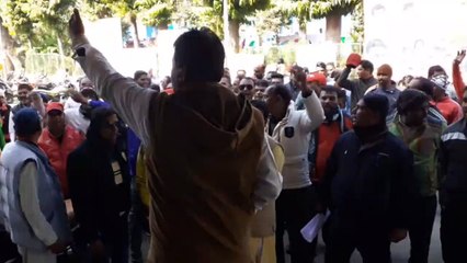 संघर्ष समिति सदस्यों ने महापौर के लिए ये क्या कह दिया