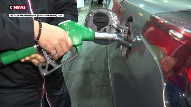 Réforme des retraites : par peur d’une pénurie de carburant, les automobilistes anticipent leur plein d’essence