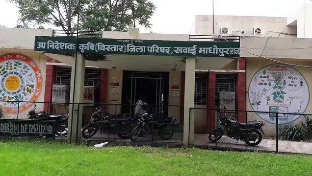 तारबंदी योजना के लक्ष्य अधूरे, किसानों का भी हो रहा मोहभंग