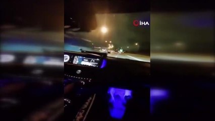 Yabancı plakalı çakarlı araç ile drift ve makas attılar... O anlar kamerada