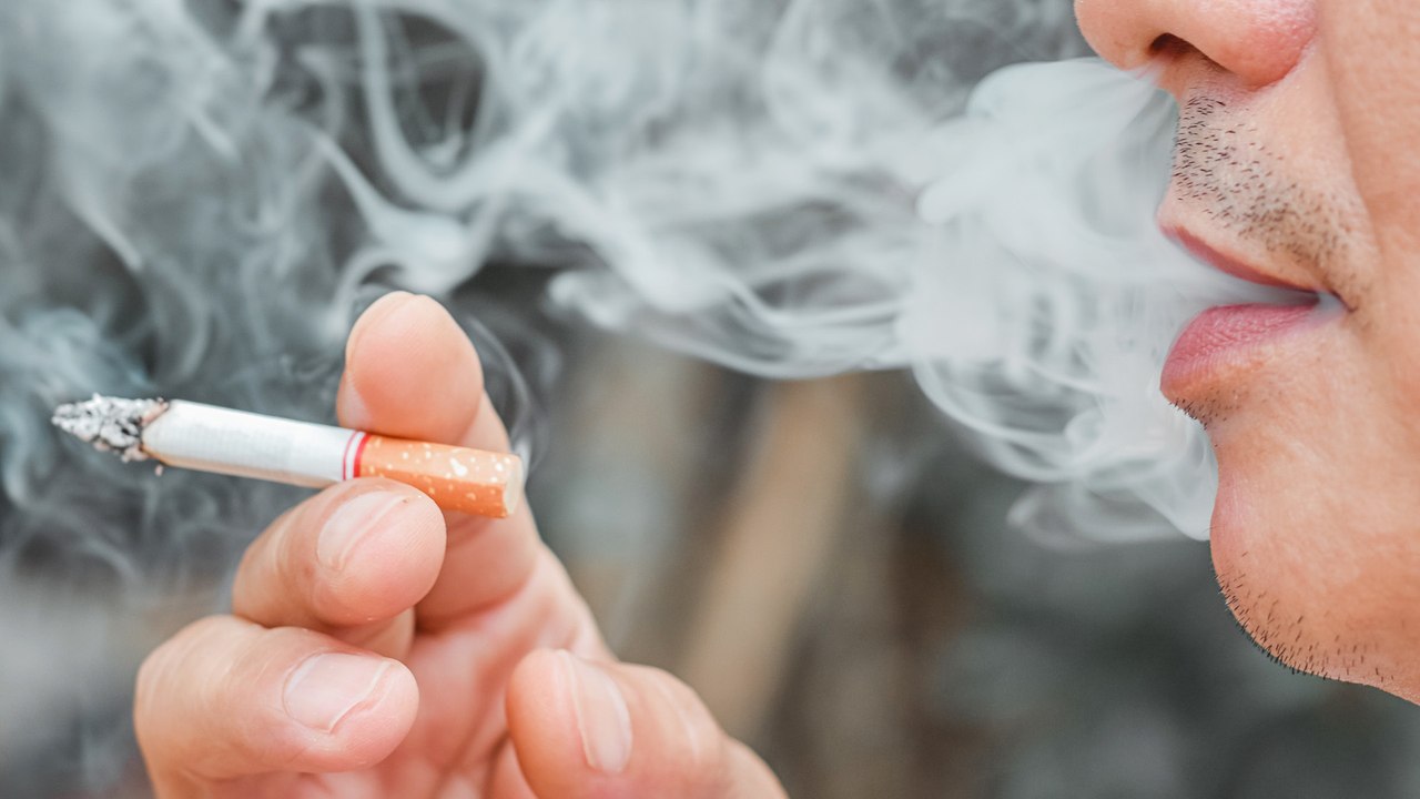 Tabaksteuer erhöht: Rauchen wird 2023 teurer!