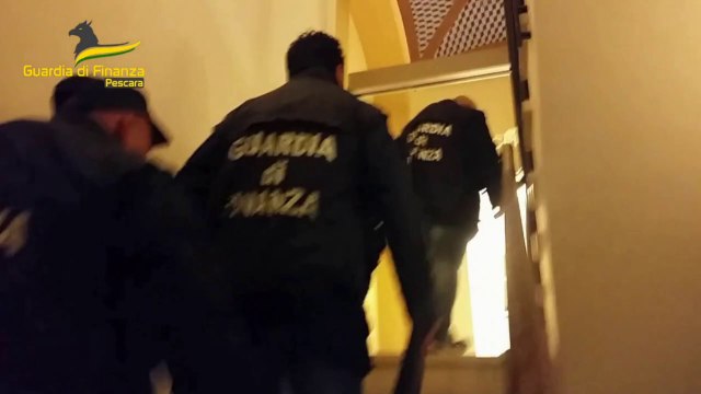 Pescara, la Gdf svela l'evasione fiscale online di un medico