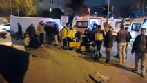 Esenler'de otobüs bekleyenlere otomobil çarptı