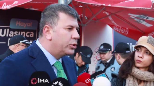 Kadıköy Belediyesi, Scooterları Kaldırmaya Başladı. Odabaşı: Kadıköy'ü Yayaların Rahat Ulaşabildiği Bir Kent Haline Getirmeye Kararlıyız