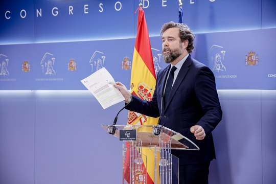 El PP no consigue doblegar a Vox: Quien ha quedado desautorizado es el señor Mañueco