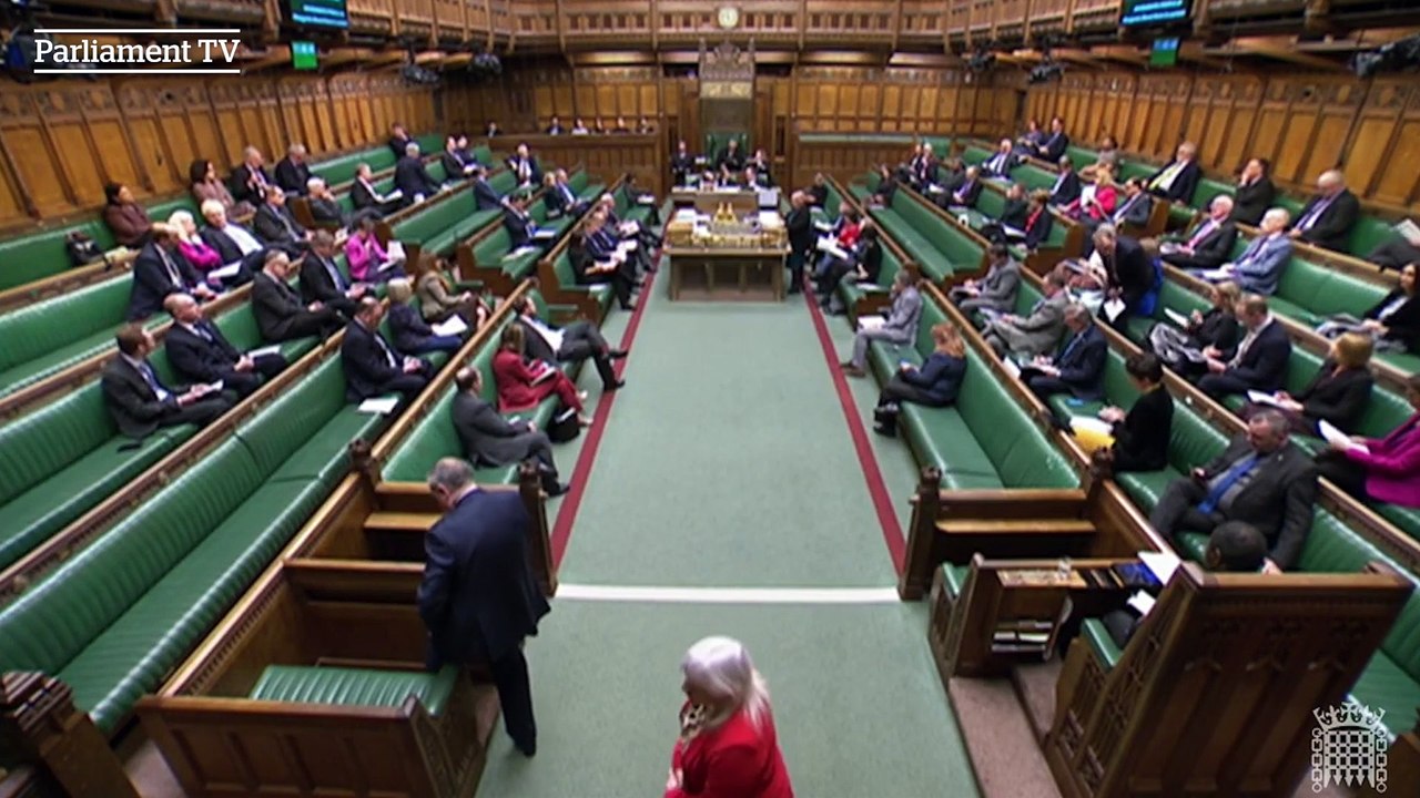 Kerry McCarthy challenges grant Shapps on forced installation of pre-payment meters for customers who have fallen behind on their energy bills