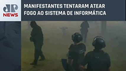 Novos vídeos mostram invasão à Câmara dos Deputados; assista