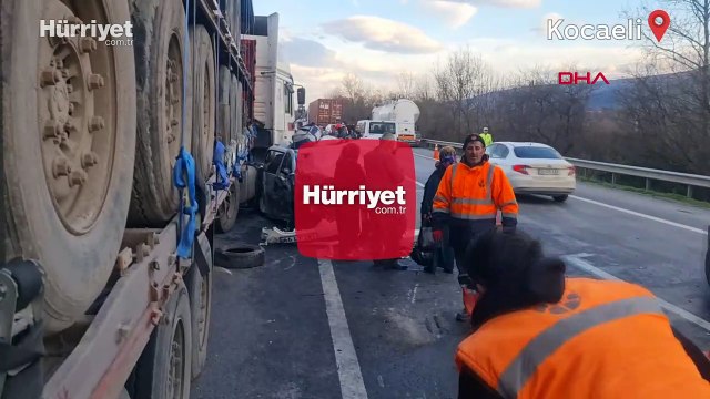 Kocaeli'nin Kartepe ilçesi TEM Otoyolu geçişinde zincirleme trafik kazası
