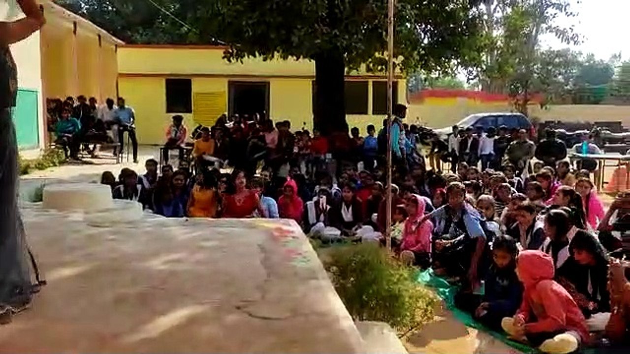 ग्रामीण बच्चों ने सांस्कृतिक कार्यक्रमों में दी...