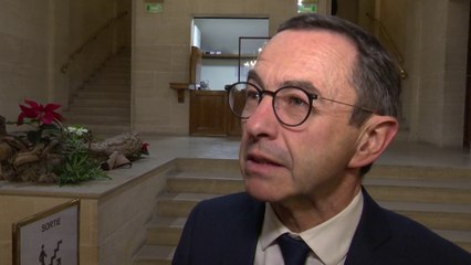 Loi immigration : Bruno Retailleau ne veut pas du "en même temps" du gouvernement