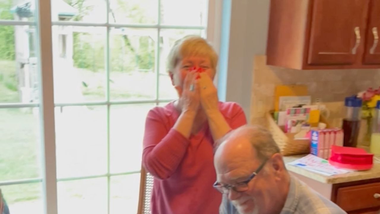 Couple Surprise Family With Adoption News Using Jigsaw Happily TV