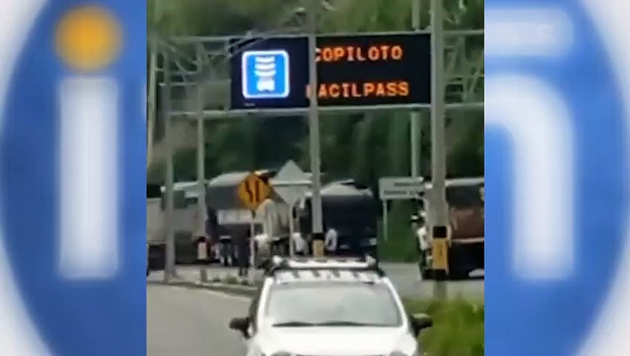 Protestas por alza de peajes