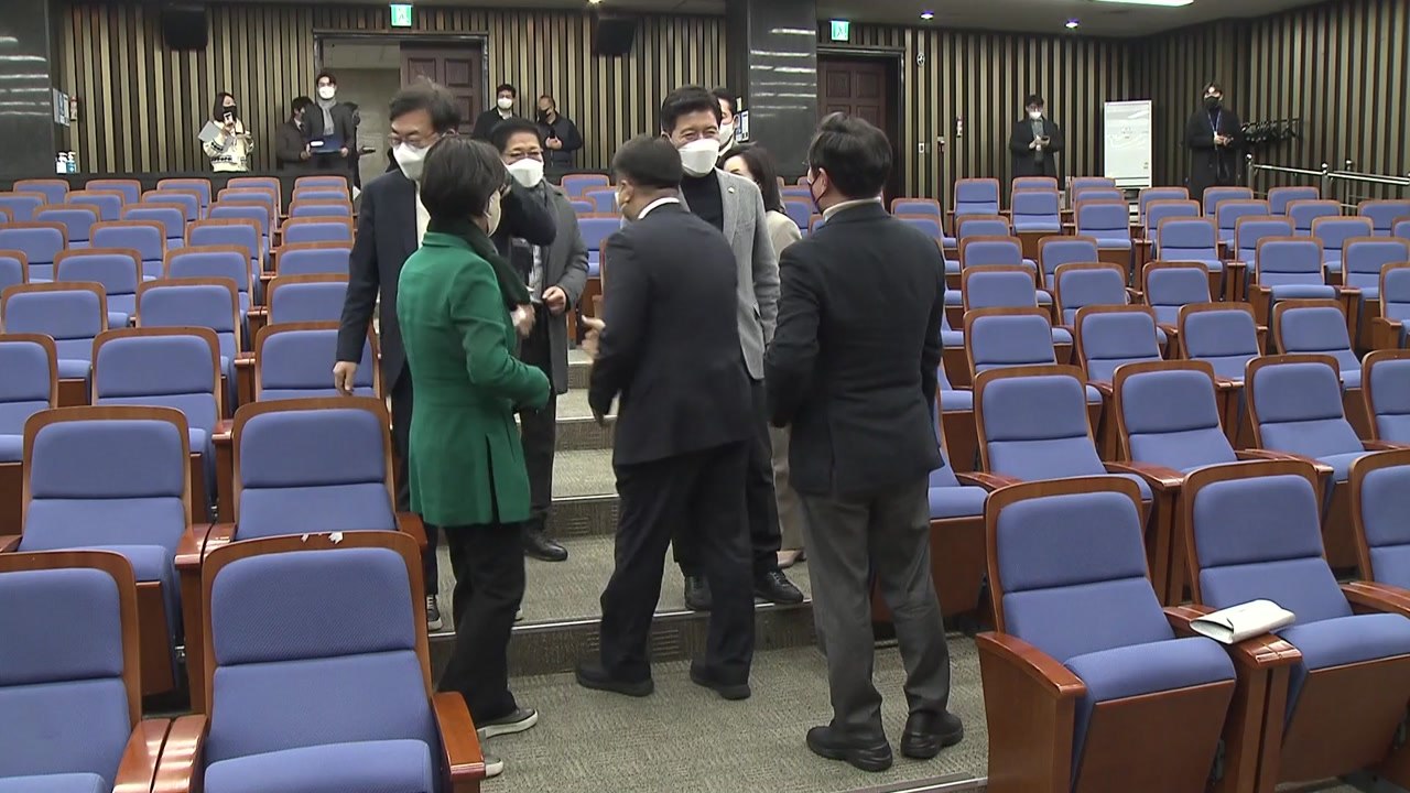 與초선들 "나경원, 출마 위해 동료 간신 매도...대통령에 사과해야" / YTN
