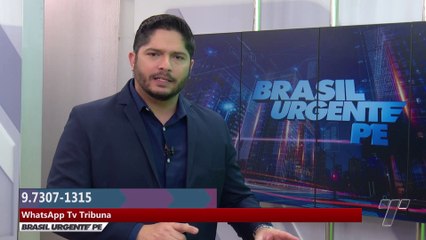 Cano estourado ameaça queda de árvore em Olinda