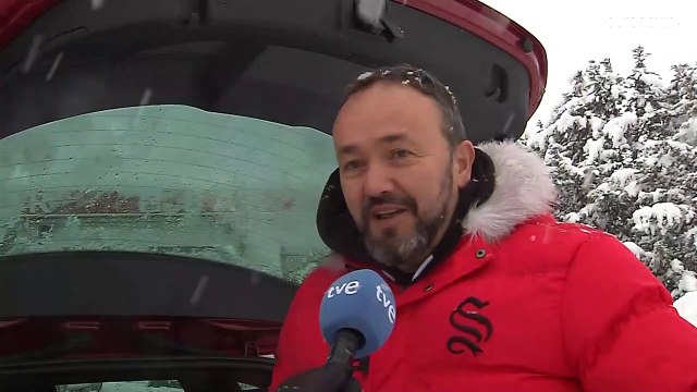 Europa, bufere di neve, aria polare e disagi per chi viaggia
