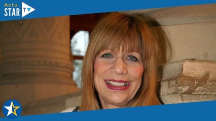 "Une horreur totale" : pourquoi la chanteuse Stone ne veut pas mourir en France