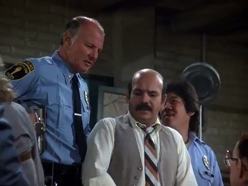 Hill Street Blues - Se1 - Ep05 - Double Jeopardy HD Watch