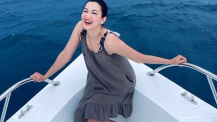 GAUAHAR KHAN ने SHARE किया अपना बेबी बंप LATEST PHOTOS देखिये इस वीडियो में