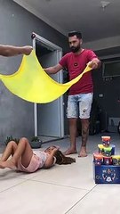 Isabelli And The Giant Slime Bubble