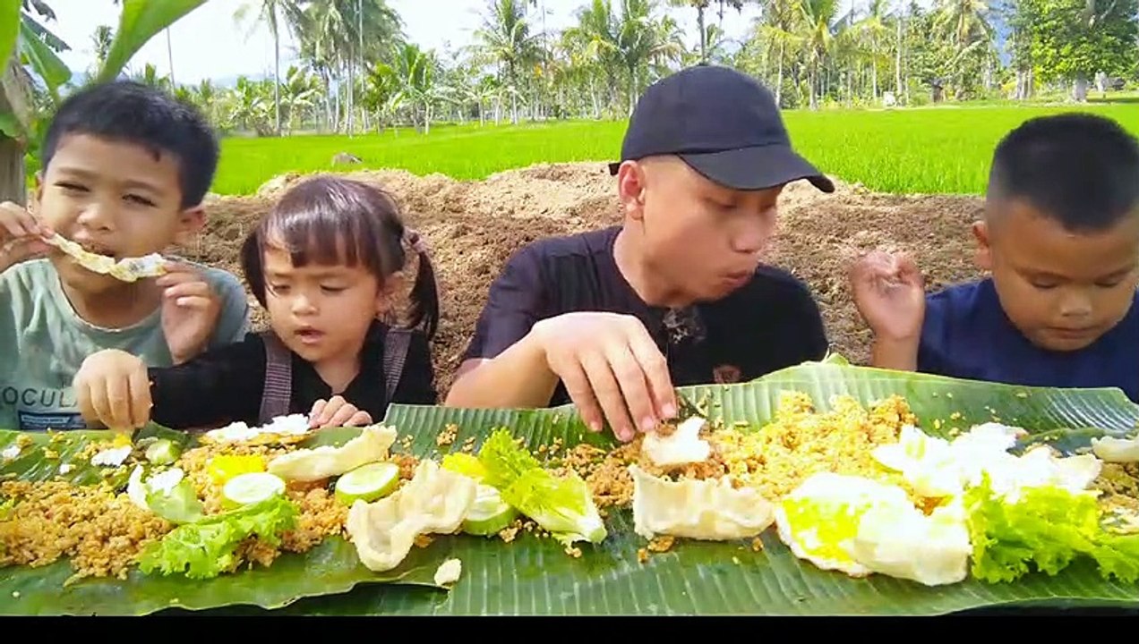 MUKBANG ASMR | PERTAMA KALI MAKAN DIALAM BARENG BOCIL ‼️ MAKAN NASI GORENG SAMPAH ‼️