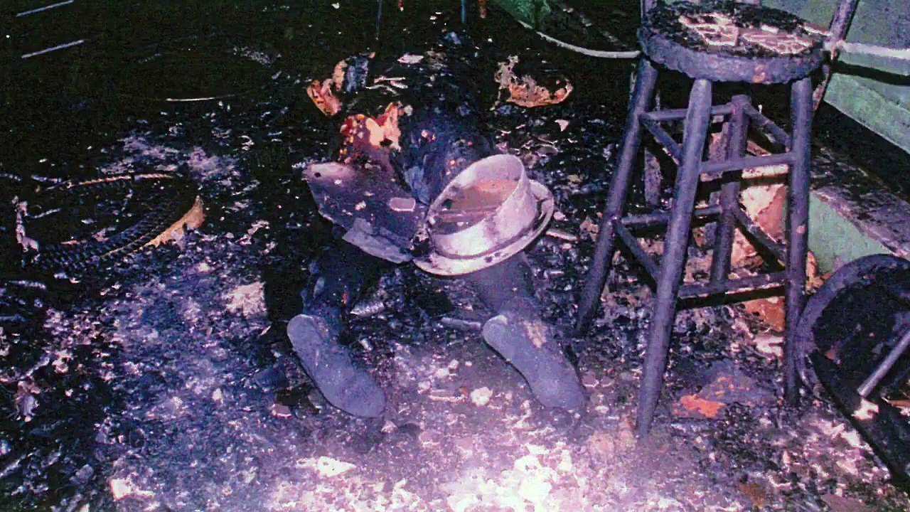 The Confession Tapes - Se1 - Ep03 - A Public Apology HD Watch