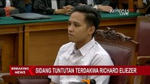 Siap Hadapi Tuntutan Jaksa, Begini Ekspresi Eliezer saat Tiba di Ruang Sidang