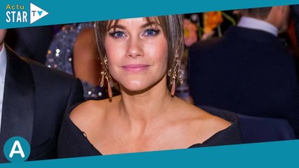 Sofia de Suède : Épaules découvertes et chignon original, la princesse particulièrement élégante en
