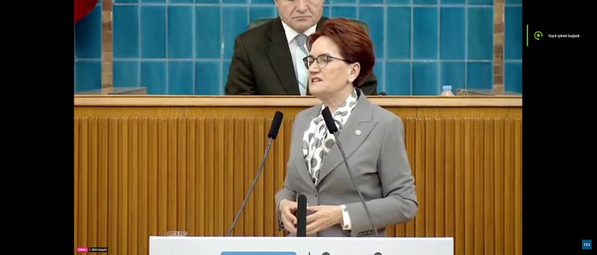 Akşener: Başı örtülü, örtüsüz tüm kadınların, tüm insanlarımızın temiz duygularını sömürmenize müsaade etmem!
