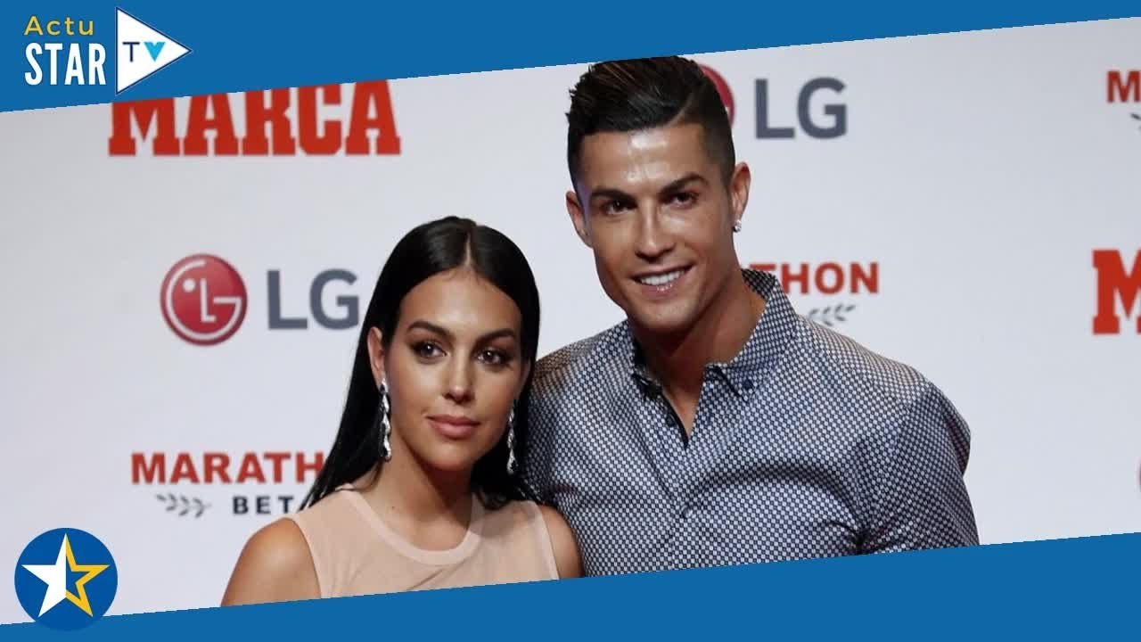 Cristiano Ronaldo découvre son nouveau pays : week-end dans un parc d'attraction avec "ses amours"