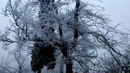 La nieve blanquea las cumbres de la Subbética cordobesa