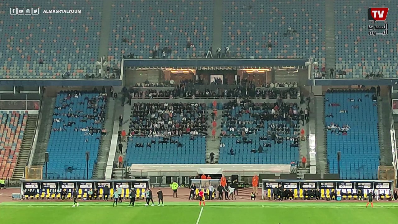 فرحة هيستيرية من دكة بدلاء بيراميدز بعد إحراز هدف التعادل في مرمى الزمالك