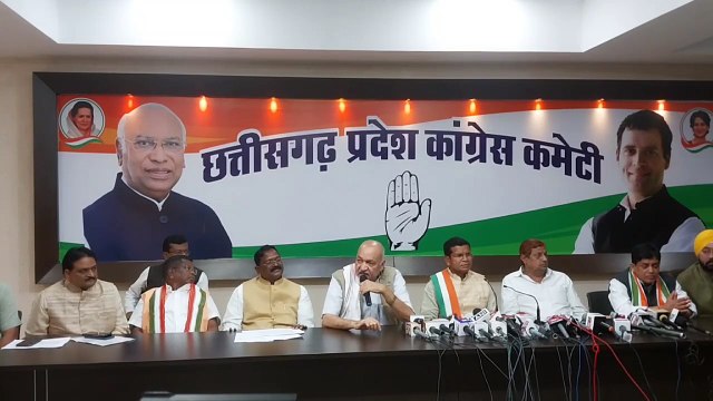 छत्तीसगढ़ सरकार क़े 4 साल पुरे होने और 100 लाख टन धान खरीद क़े उपलक्ष में किया गया प्रेस कॉन्फ्रेंस