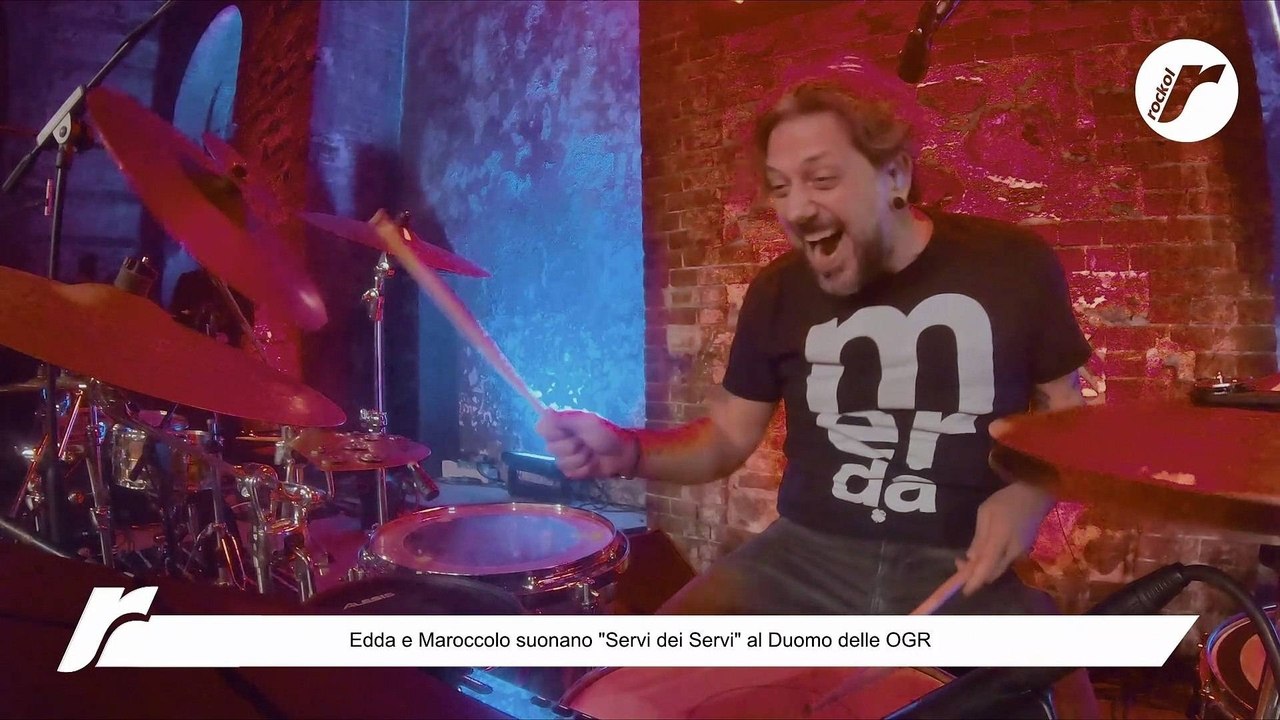 Edda e Maroccolo suonano "Servi dei Servi"