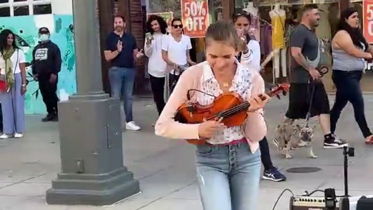 INCREDIBLY CUTE GIRL JOINS ME | Dua Lipa - Levitating | Violin Cover - Karolina  Protsenko