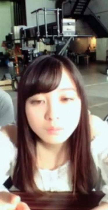 【橋本環奈】リップのCM撮影でスタジオに来ています。動物は何が好きなの？【LINE LIVE第1回】
