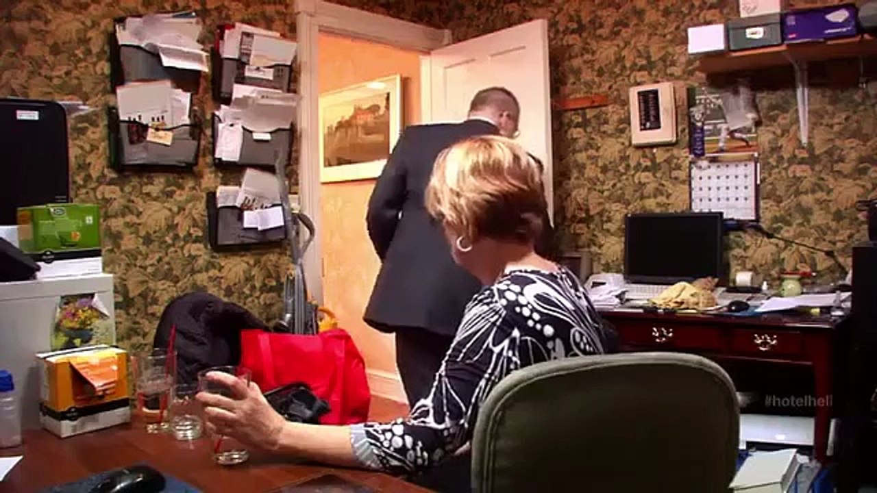 Hotel Hell - Se1 - Ep03 HD Watch
