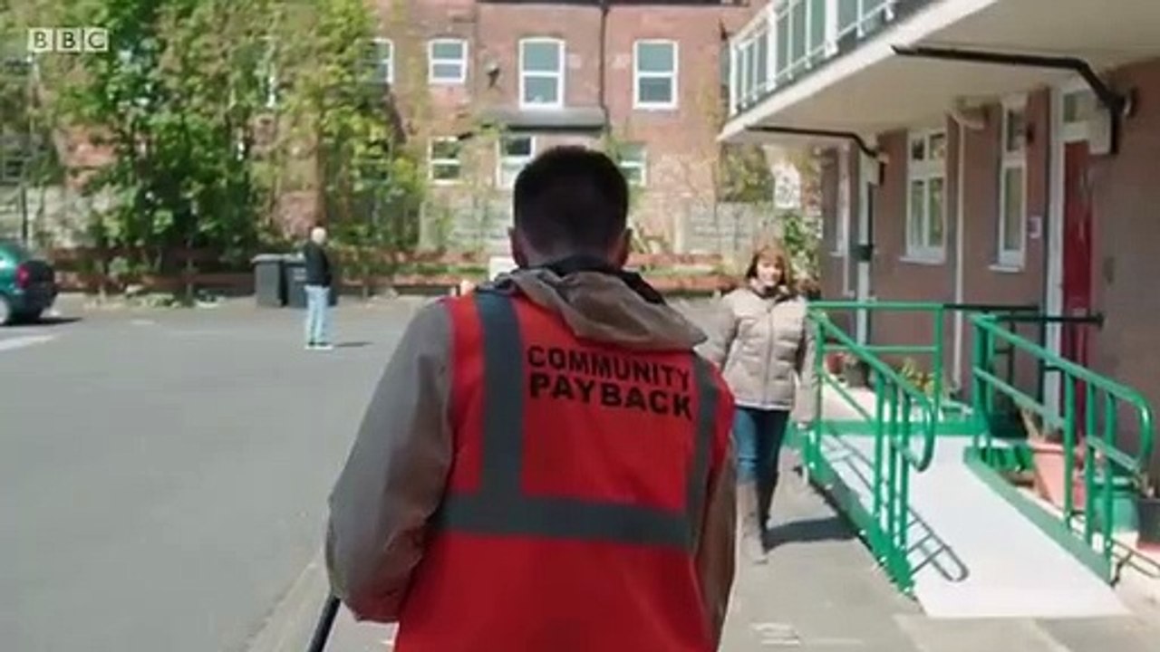 Creeped Out - Se1 - Ep11 - The Traveller HD Watch