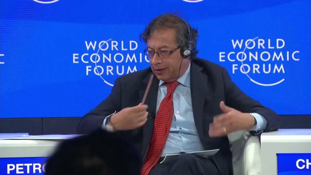 Petro plantea en el Foro Económico Mundial llevar a cero el consumo de energías no renovables