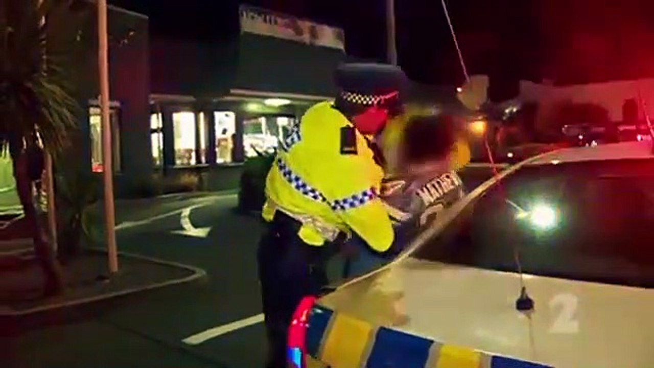 Police Ten 7 - Se23 - Ep15 HD Watch